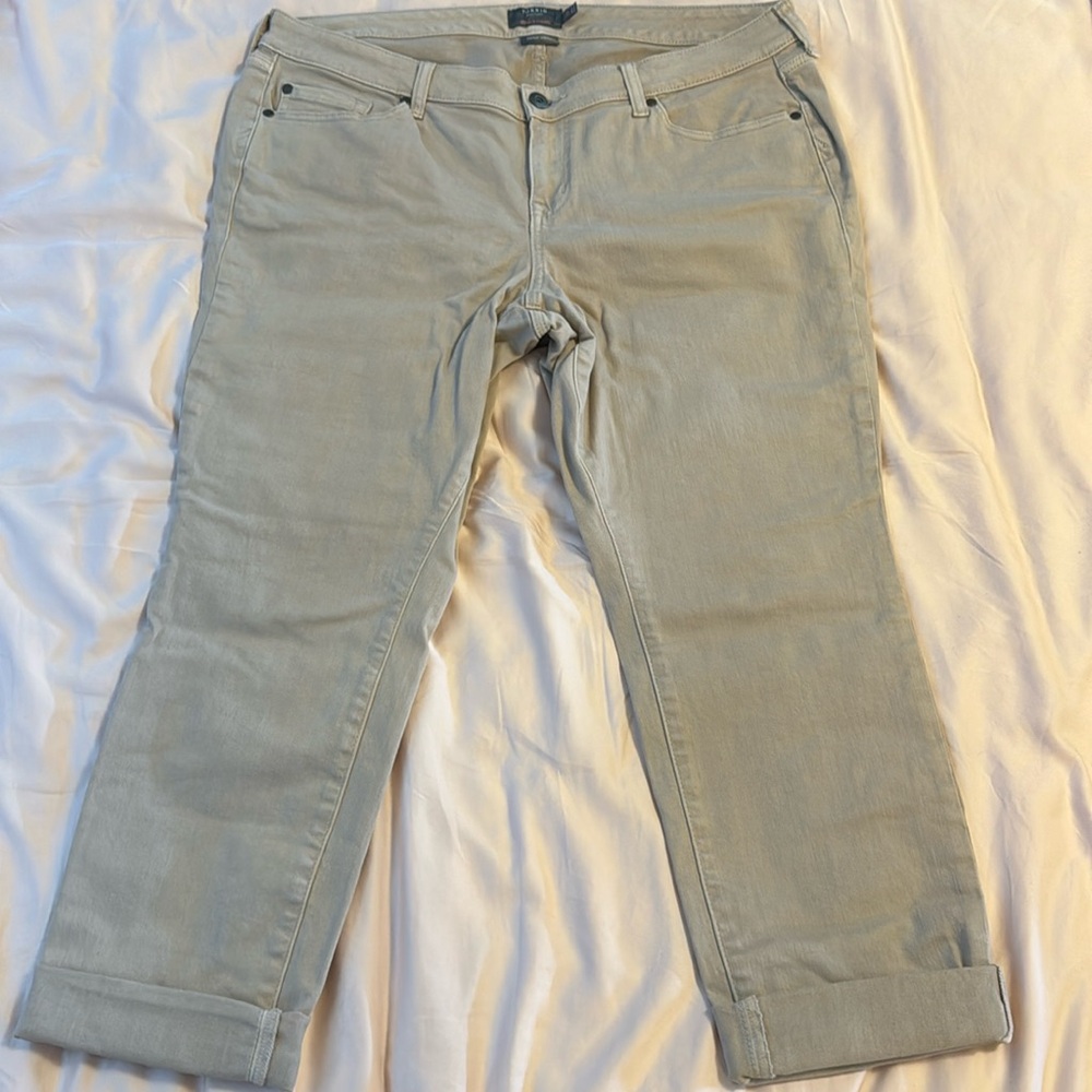 NWOT Torrid Boyfriend Straight Vintage Stretch